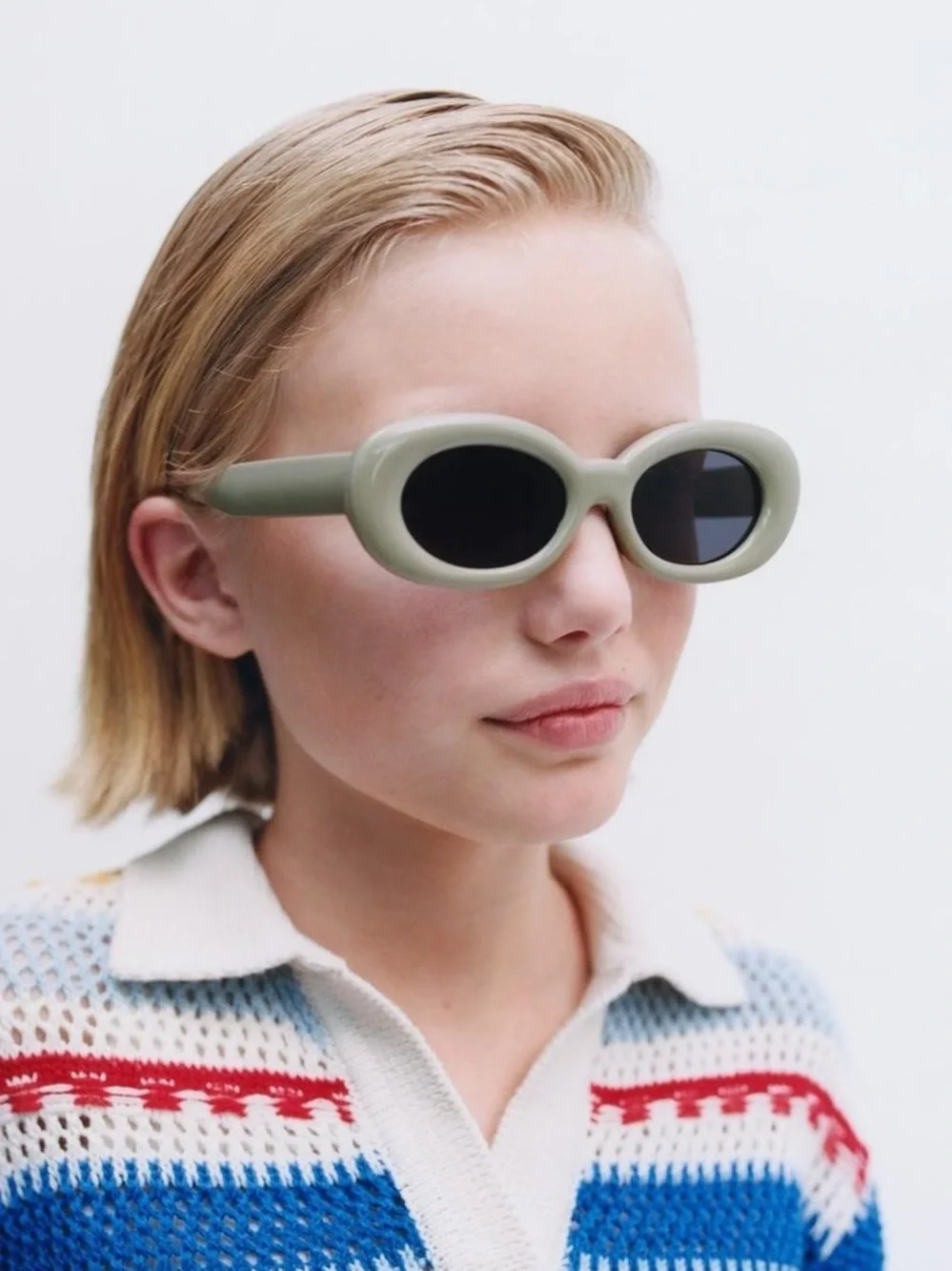 NWOT. Zara Olive Green Oval Resin Frame Sunglasses.